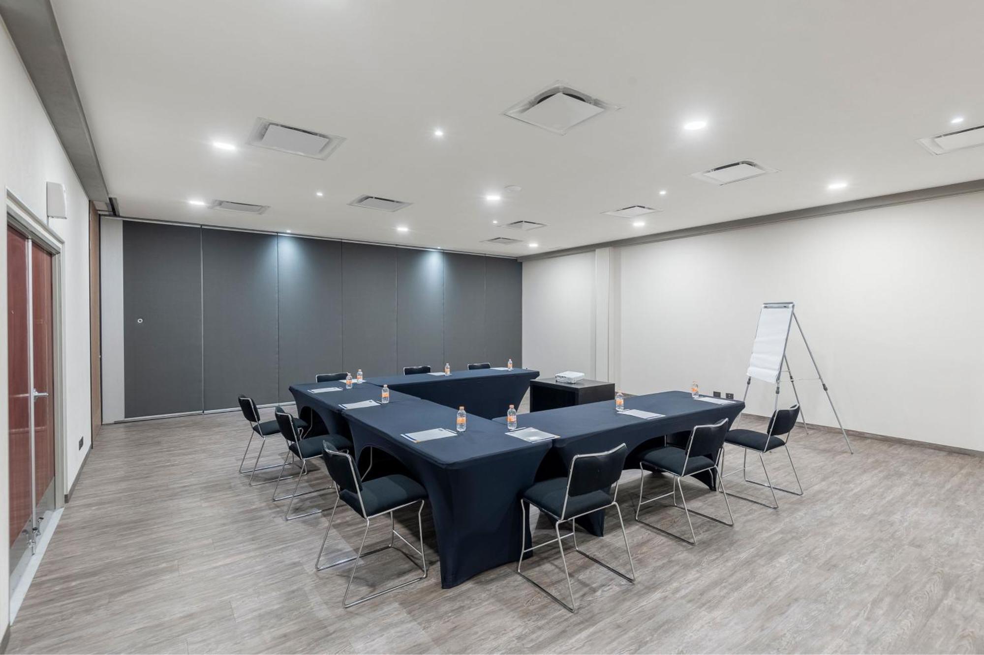 City Express By Marriott Queretaro Exterior photo
